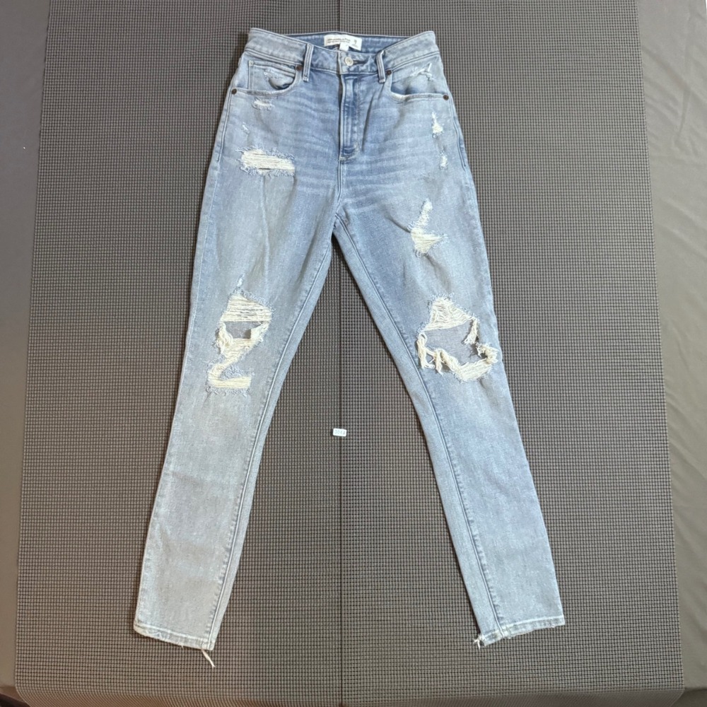 Abercrombie & Fitch Curve Love High Rise Super Skinny Ankle Jeans 26 2L Light